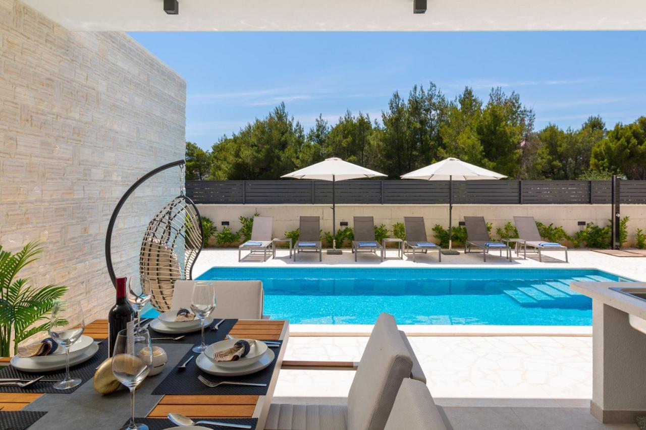 Villa Dm Водице Экстерьер фото
